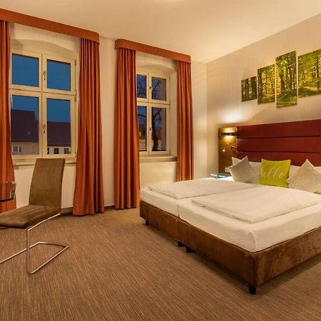 Hotel Und Restaurant Zum Deutschen Hause Lubbenau Bagian luar foto